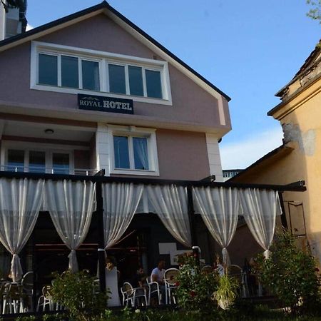 Royal Hotel Peshkopi Albania Exteriör bild