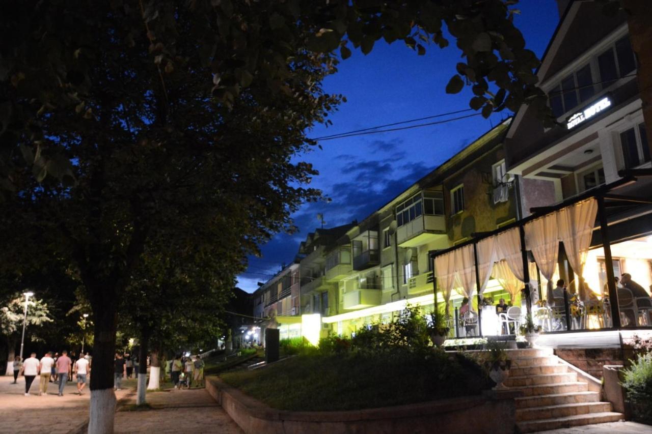 Royal Hotel Peshkopi Albania Exteriör bild