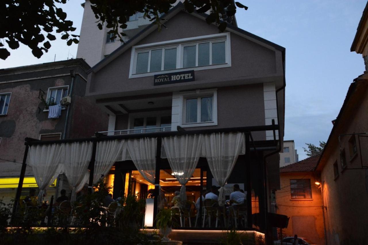 Royal Hotel Peshkopi Albania Exteriör bild