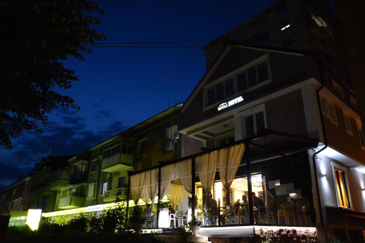 Royal Hotel Peshkopi Albania Exteriör bild