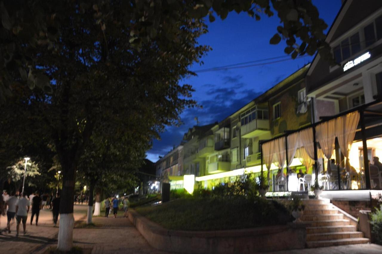 Royal Hotel Peshkopi Albania Exteriör bild